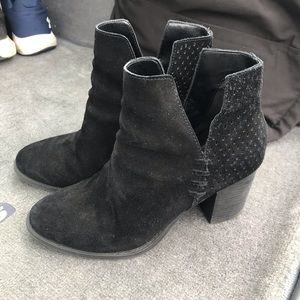 Steve Madden booties size 8.5